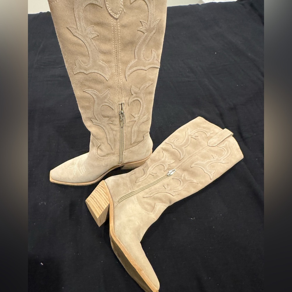 Dolce Vita Beige Embroidered Heeled Boots-see pic 4 details,angles&measurements